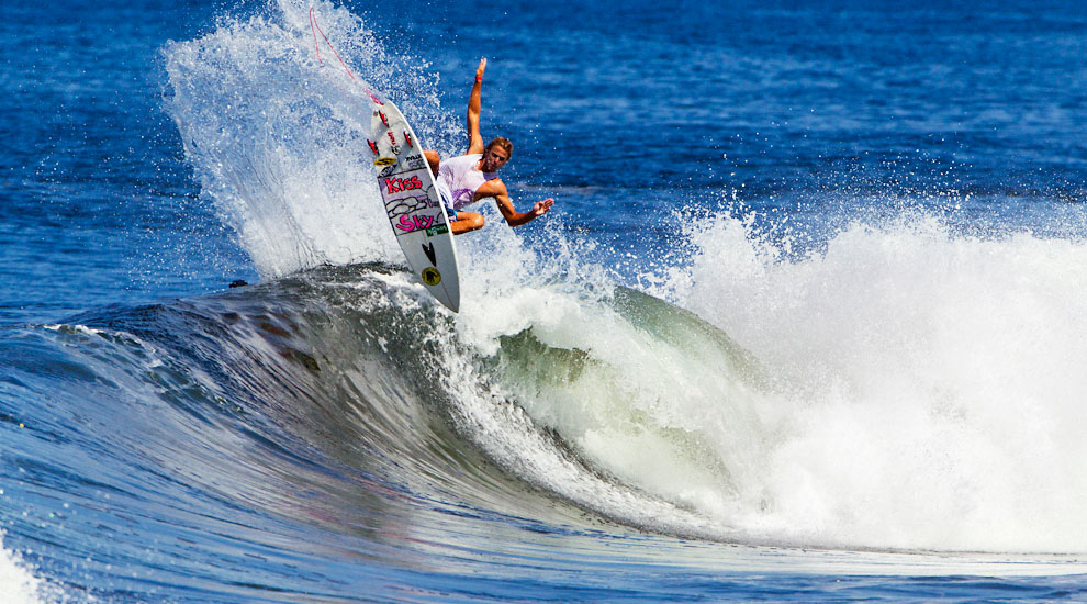 Matt Pagan leveraging a nice little pop of swell in Costa Rica. (PHOTO: Sean Rowland, www.surfline.com) 